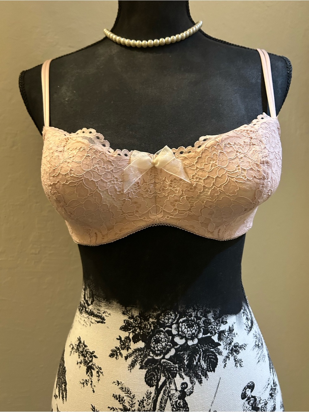 💜3 for $25💜Delicate Lace Demi Bra with Bow in Blush Pink